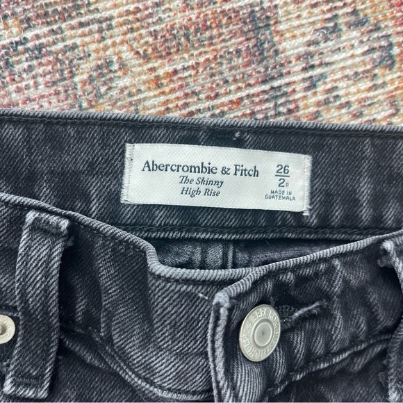 Abercrombie & Fitch Skinny High Rise Jean, 2R - Picture 5 of 6